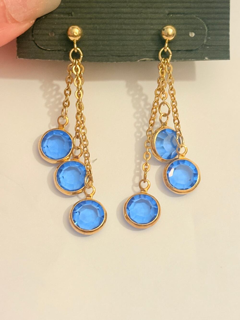 Vonelle Blue Crystal Gold Tone Chain Dangle Earrings NWT
